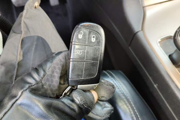 Used Jeep Grand Cherokee 2014 3.0L Comfort Navigation Edition