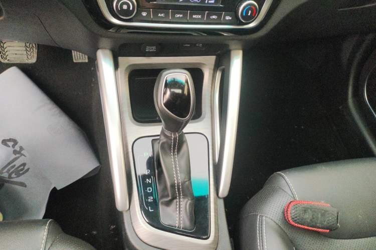 Used Geely Auto Vision X3 2017 1.5L Automatic Luxury Model Gear Lever