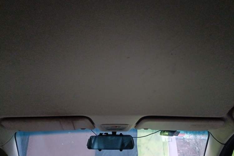 Used Baojun 730 2014 1.5L manual Comfort ESP version 7 seats Headliner