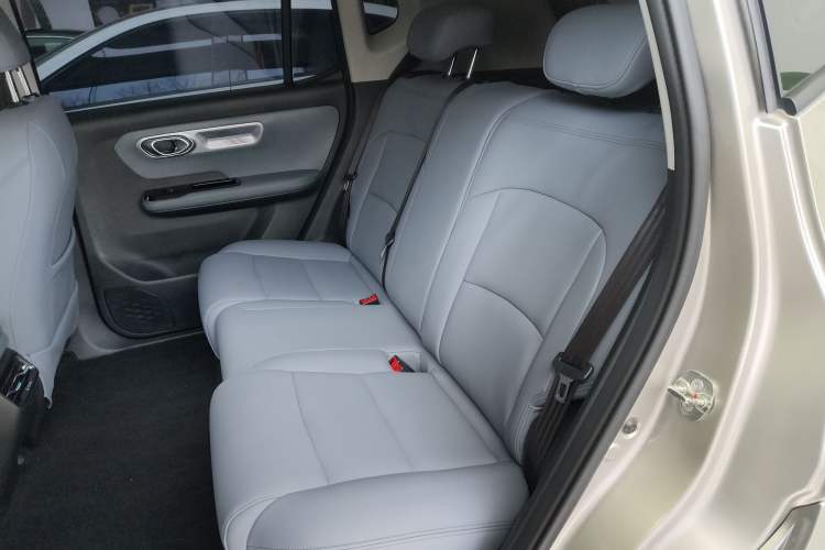 Used AION Y 2023 Younger