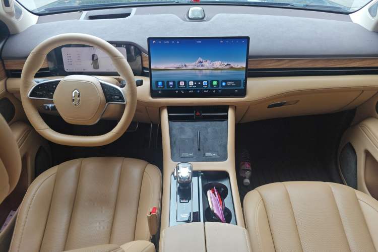 Used Hima AITO M7 2024 1.5T Intelligent Driving 4WD Max Edition 5 Seats Center Console