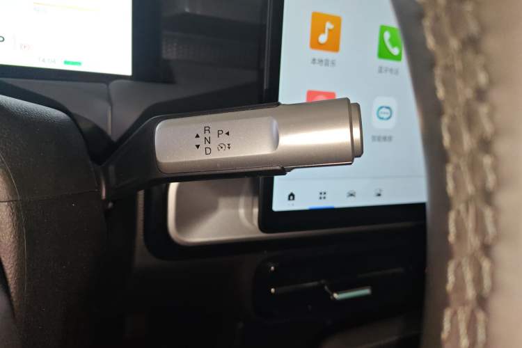 Used AION Y 2024 Younger Gear Lever