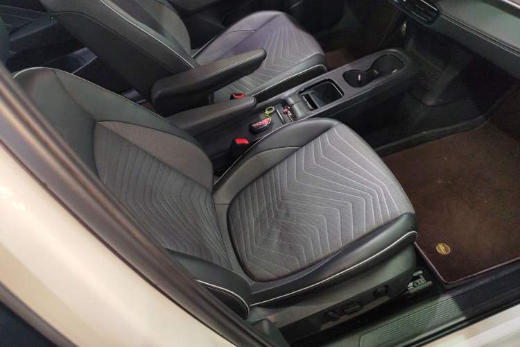 Used Volkswagen ID.3 2024 Outstanding Edition
