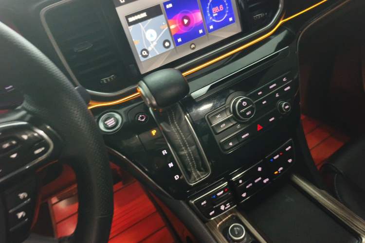 Used GAC Trumpchi M8 2020 Flagship Model 390T Prestige Edition Gear Lever