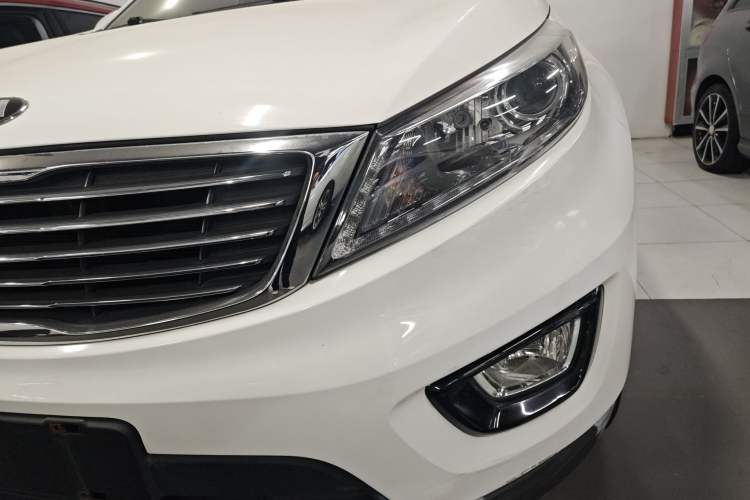 Used Kia Sportage R 2015 2.0L Automatic Two-Wheel Drive GLS Left Front Headlight