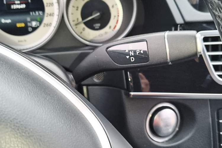 Used Mercedes-Benz E-Class 2015 Facelift E 200 L Sport Edition
