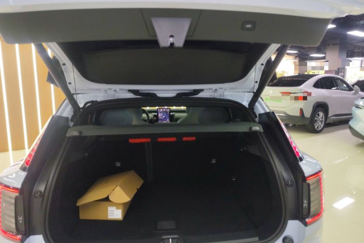 Used Volvo EX30 2025 Rear-Drive Long-Range Version Ultra
