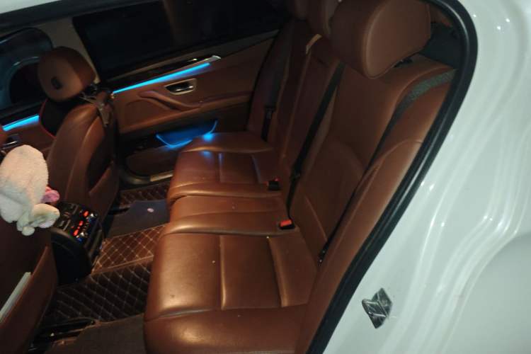 Used BMW 5 Series 2017 528Li Leading Model
