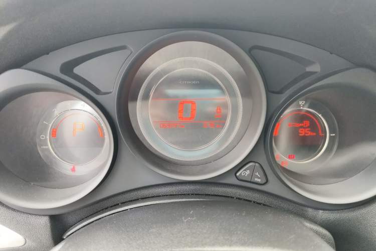 Used Citroen C4L 2013 1.8L Automatic Enjoyment Edition Instrument Cluster
