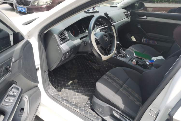 Used Volkswagen Lamando 2017 230TSI DSG Fashion Edition