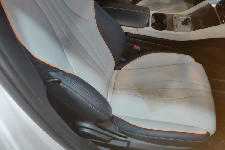 Used BYD Song PLUS New Energy 2024 Honor Edition EV 520km Luxury Model
