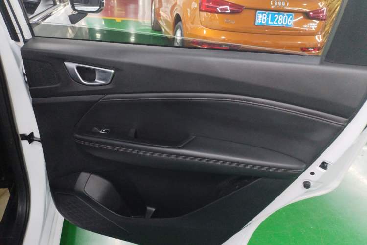 Used Wuling Jiachen 2022 1.5L Manual Comfort Edition