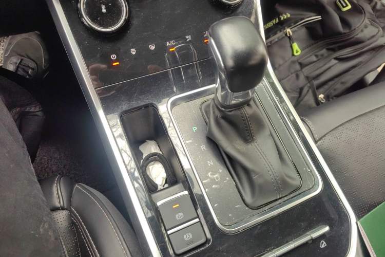 Used Chery Tiggo 8 2020 230TCI Automatic Fashion Edition Gear Lever