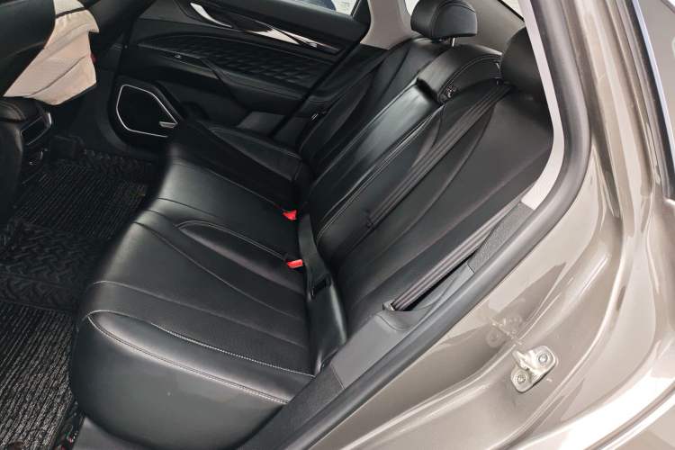 Used Geely Auto Emgrand GT 2021 1.8T Flagship Edition
