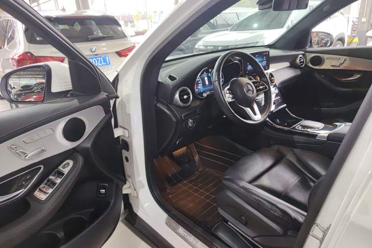 Used Mercedes-Benz GLC 2021 GLC 260 L 4MATIC Dynamic Edition
