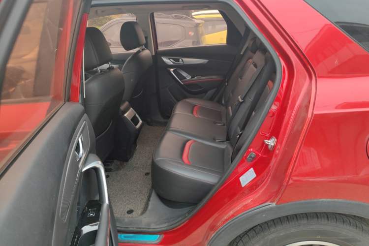 Used CHANGAN CS55 2018 1.5T Manual Colorful Model China V Standard Left Rear Seat