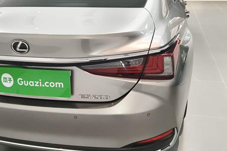 Used Lexus ES 2022 200 Excellence Edition