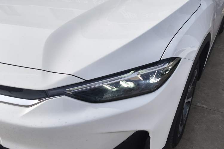 Used Chevrolet Menlo 2020 Starry Edition Left Front Headlight