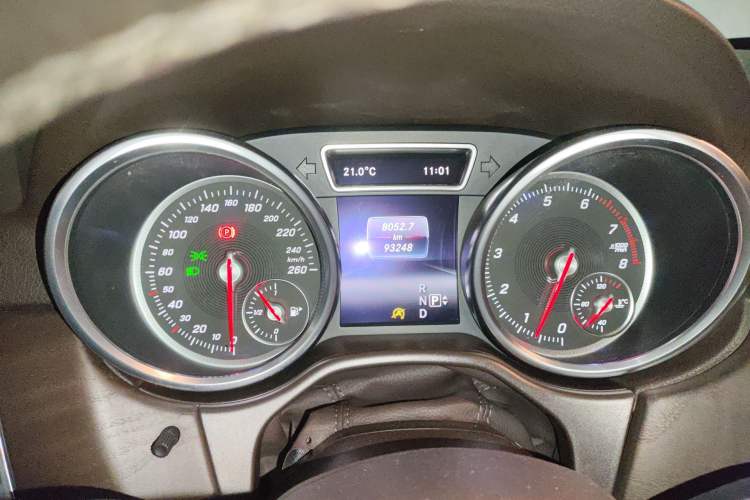 Used Mercedes-Benz GLE 2015 GLE 400 4MATIC Instrument Cluster
