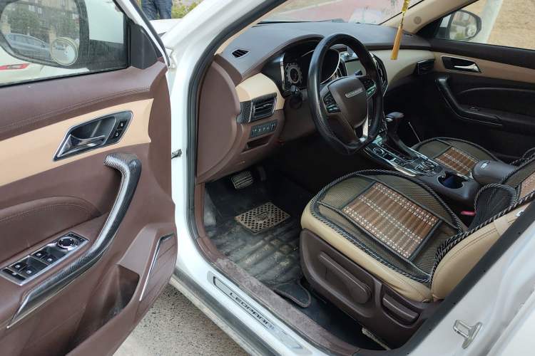 Used Leopaard CS9 2018 1.5T CVT Jingrui Model Interior 3