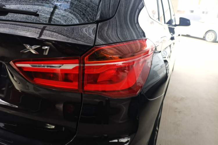 Used BMW X1 2018 xDrive20Li Luxury Edition Exterior 3