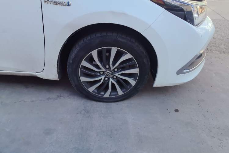 Used Toyota Corolla 2017 Revised Dual-Engine 1.8L E-CVT Leading Edition Right Front Wheel Hub