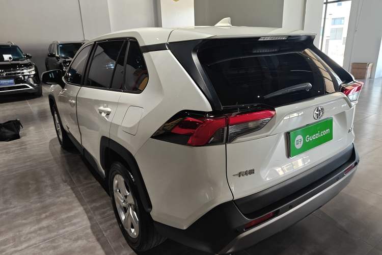 Used Toyota RAV4 2020 2.0L CVT Two-Wheel Drive Fashion Edition
