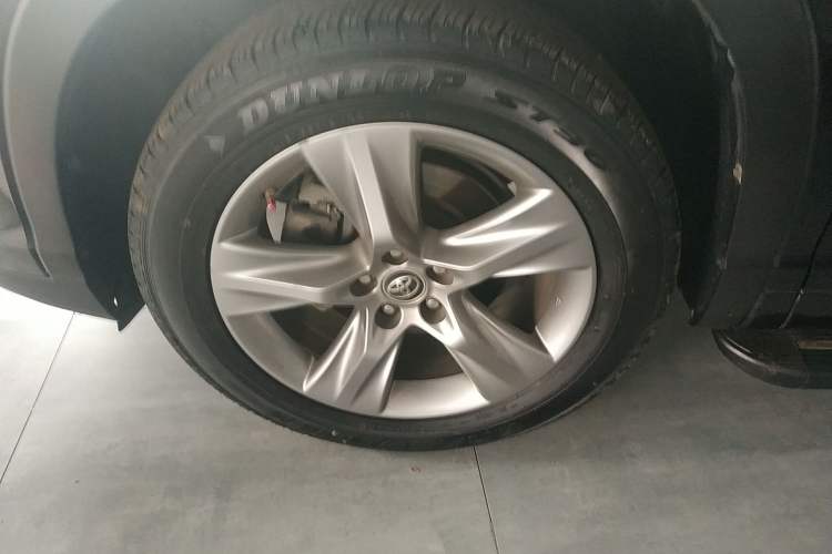 Used Toyota Highlander 2018 2.0T Four-Wheel Drive Luxury Edition 7 Seats China V Emission Standard