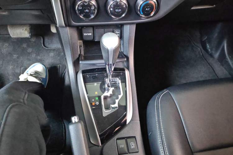 Used Toyota Corolla 2017 Revised Version 1.2T S-CVT GL-i