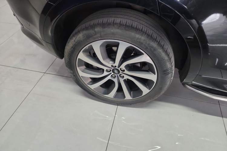 Used Land Rover Discovery Sport New Energy 2022 Facelifted P300e Plug-in Hybrid Electric Version