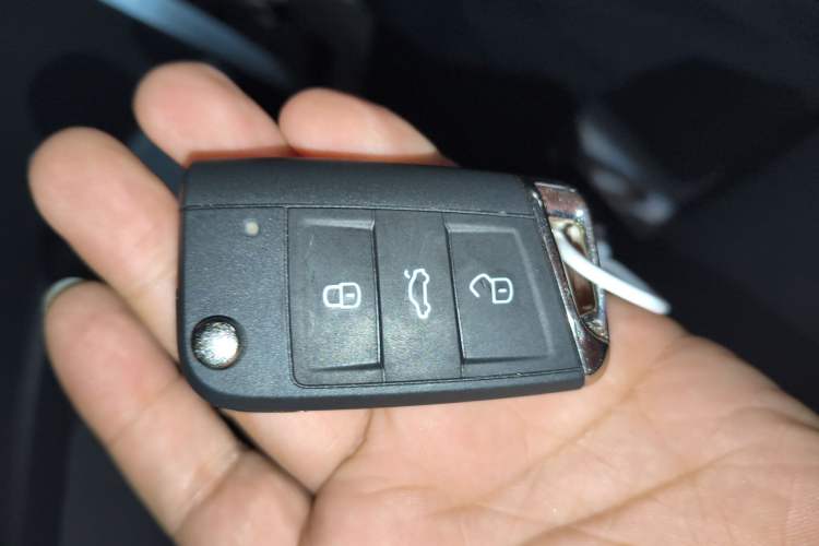 Used Volkswagen Tayron 2024 300TSI Two-Wheel-Drive Luxury Plus Advanced Version Interior 1