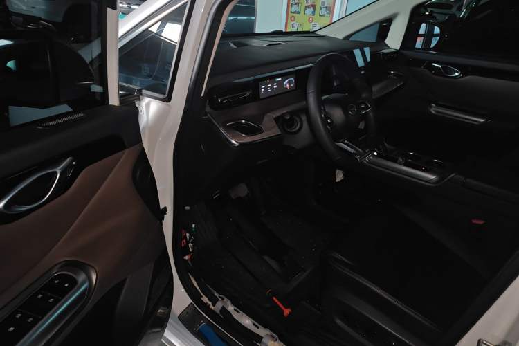 Used GAC Trumpchi Trumpchi E8 2024 Honor Series 2.0L Honor Edition