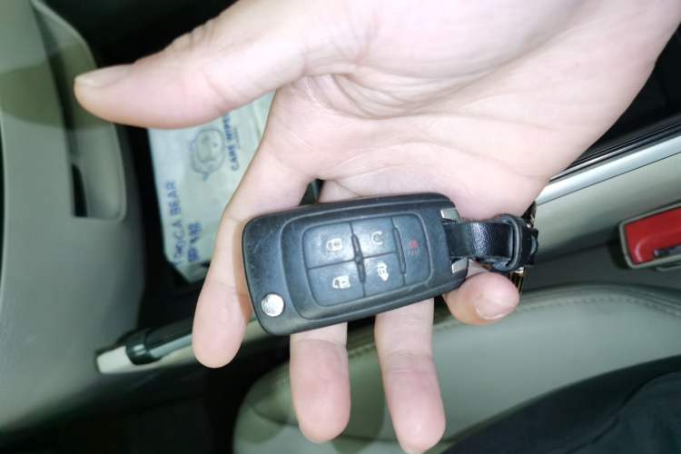 Used Buick GL8 2018 28T Luxury Model China VI Standard Vehicle Key