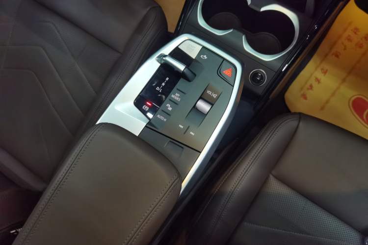 Used BMW X1 2023 xDrive25Li X Design Package