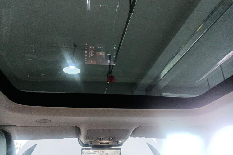 Used Land Rover Range Evoque 2024 Aurora L 249 PS Prestige Light-Chasing Edition