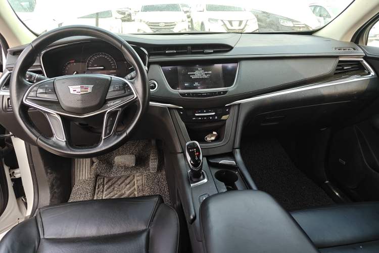 Used Cadillac XT5 2017 Anniversary Edition 25T Luxury Model