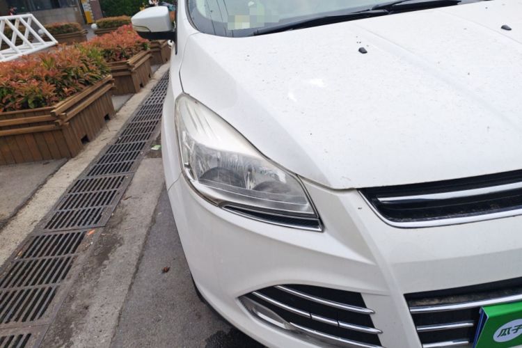 Used Ford Kuga 2013 1.6L GTDi 4x4 Elite Model Right Front Headlight