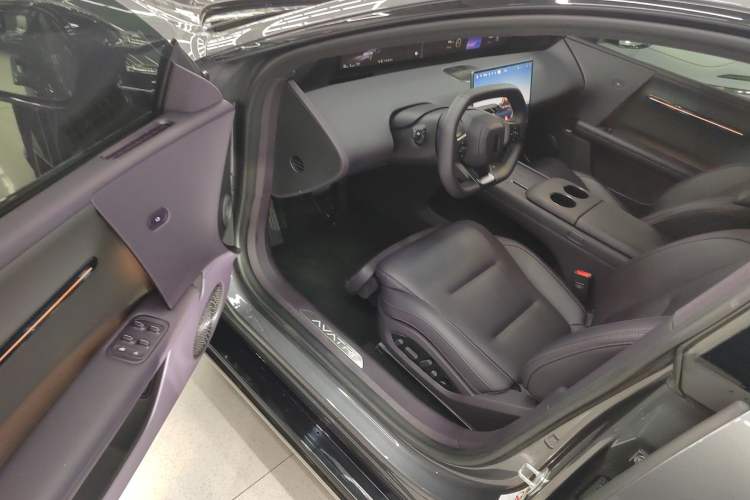 Used Avatr 06 2025 Ultra Pure Electric Edition