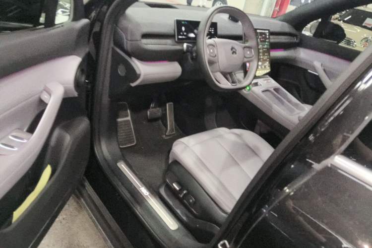 Used Nio EC6 2024 75 kWh
