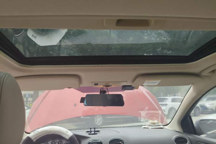 Used Ford Focus 2013 Hatchback Classic 1.8L Automatic Fashion Edition
