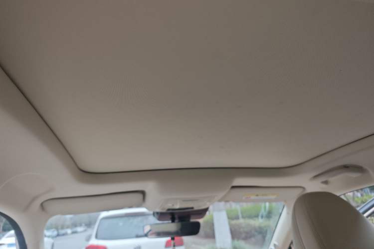 Used ORA Good Cat 2022 Morandi Edition 400km Standard Range Premium Version Lithium Iron Phosphate
