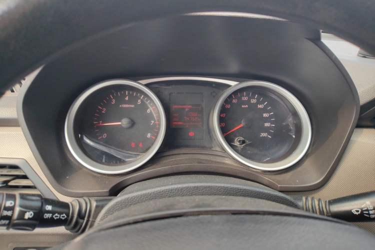 Used Wuling Hongguang 2019 1.5L S Standard Version China VI LAR Instrument Cluster