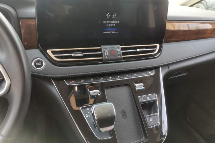 Used Hongqi HQ9 2023 2.0T Smart Connect Flagship Edition Audio And AC Panel