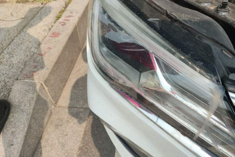 Used Roewe i5 2020 1.5L Manual 4G Connect Leehao Flagship Edition
