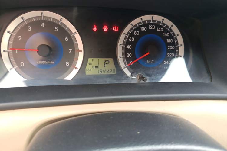 Used Toyota Corolla EX 2013 1.6L Automatic Excellence Edition Odometer Close Up