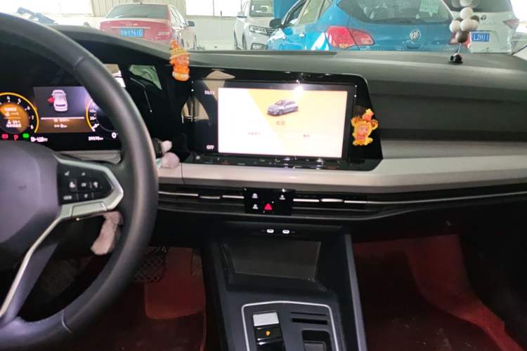 Used Volkswagen Golf 2021 280TSI DSG Pro Audio And AC Panel