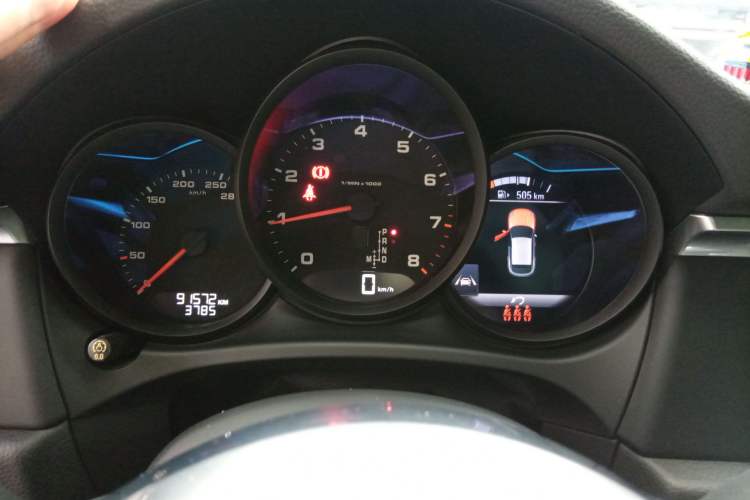 Used Porsche Macan 2018 Macan 2.0T Instrument Cluster