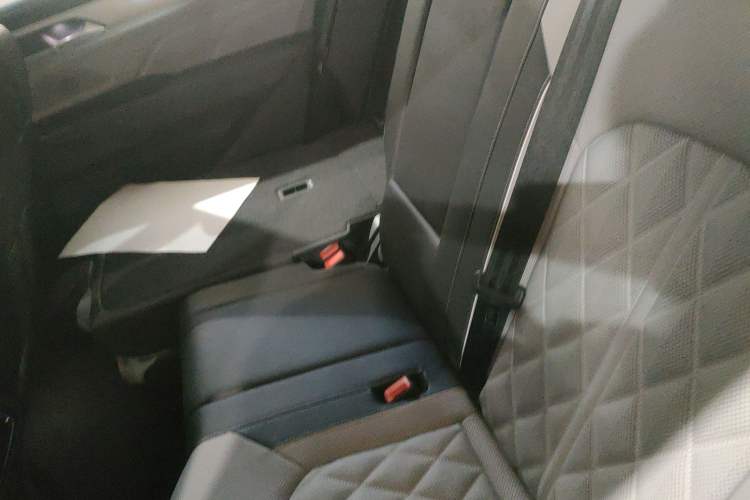 Used Volkswagen Tavendor 2023 380TSI Four-Wheel Drive R-Line Cruise Edition