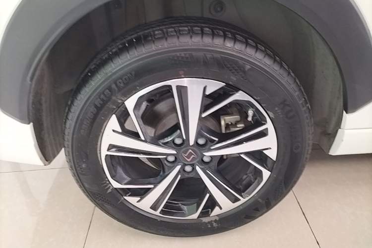 Used SOL QX 2021 300T DCT Prestige Smart Connectivity Version