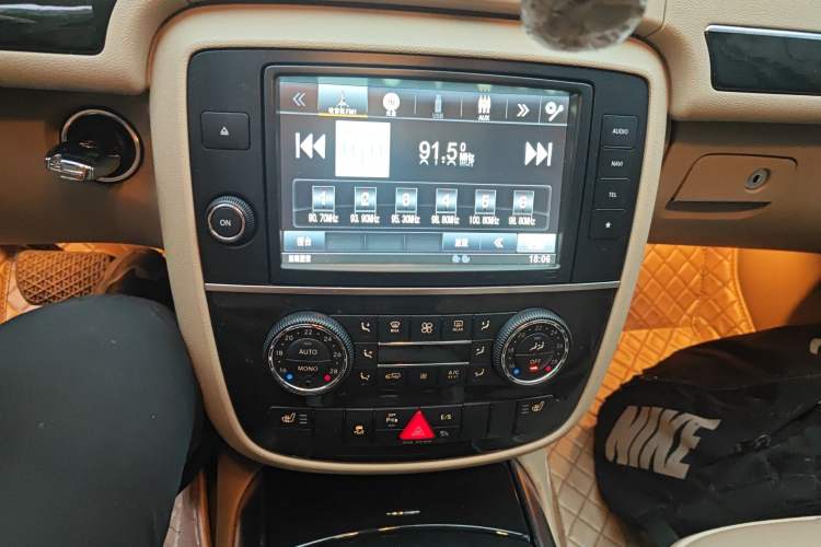 Used Mercedes-Benz R-Class 2017 R 320 4MATIC Business Edition Prestige Model
